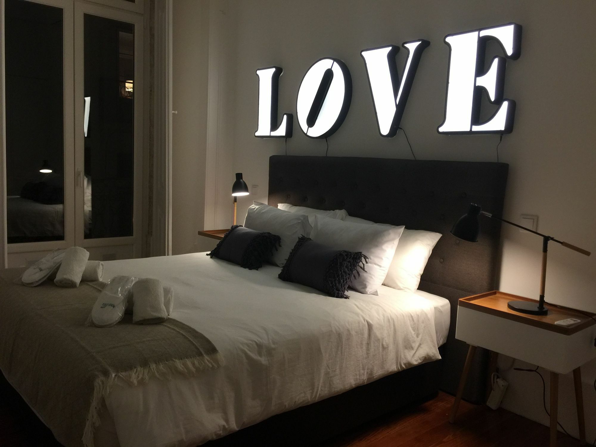 Sweet Inn Apartment - Chiado Luxury Lissabon Exterior foto